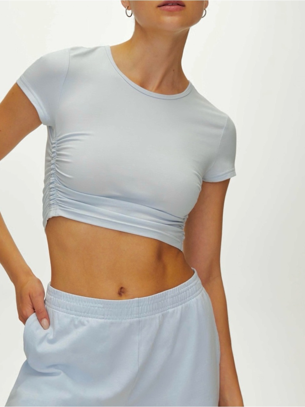 TNA CHILL Malibu cropped tee size small
